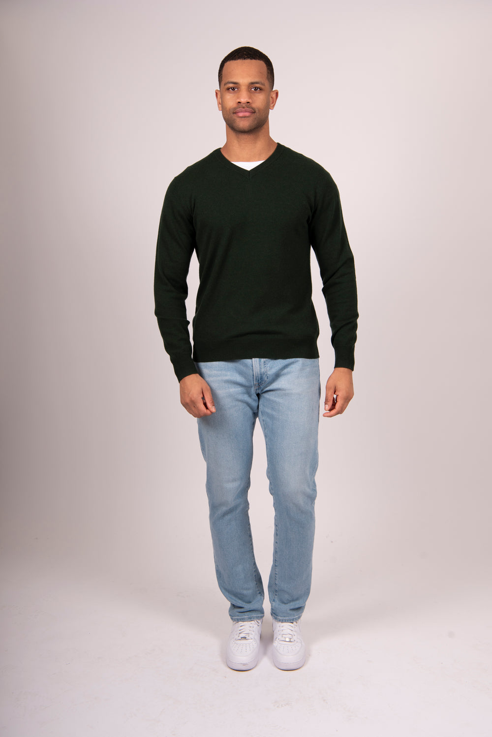 Bridge & Lord - Mens Essential Vee Neck Pullover BL5512