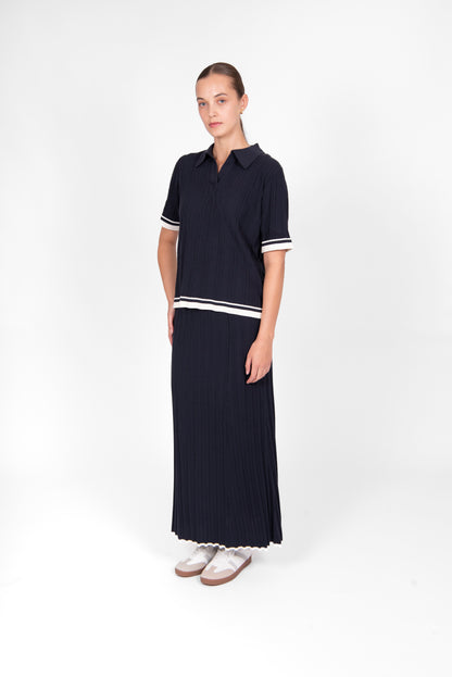 Navy / Cream