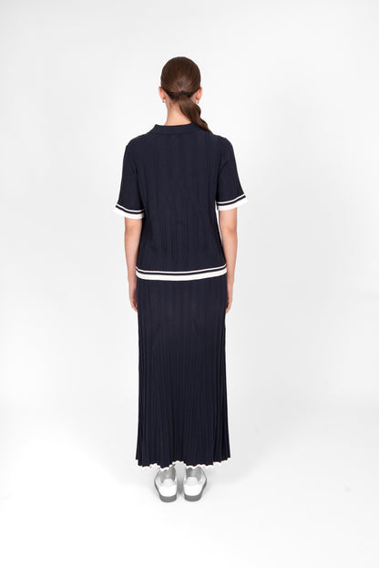 Navy / Cream