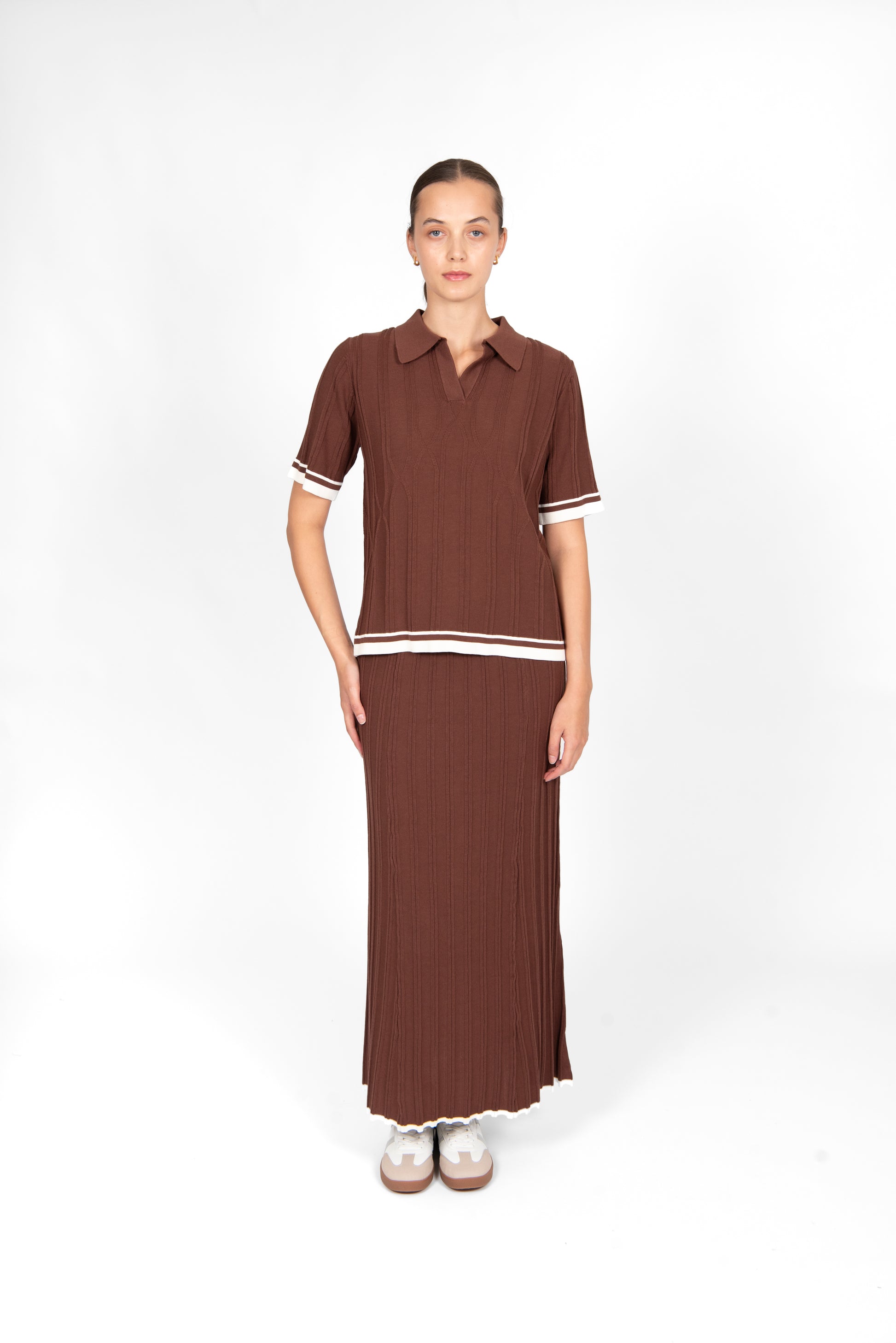 Brown / Cream