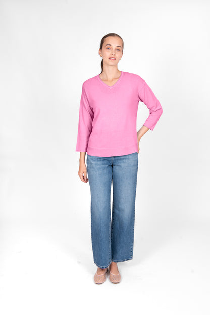 Bridge & Lord Classic Vee Neck with Roll Trims - BL5209