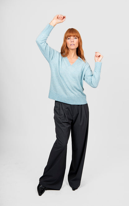 Bridge & Lord - V-Neck Pullover With Links Trim BL6620
