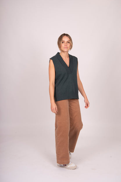 Fields - V-Neck Relaxed Vest FK5003